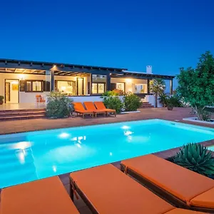 Villa Agave // Cardón, Puerto Calero